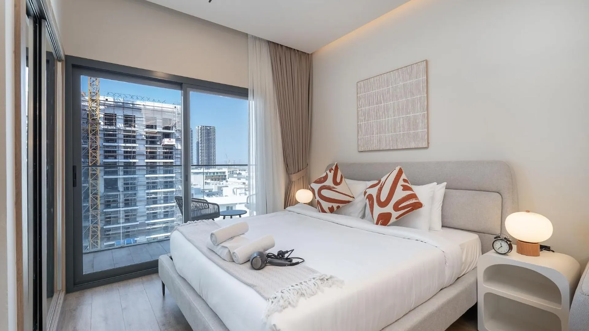 Apartment Peaceful Studio Flat That Sleeps 2 In Jumeirah Village Circle Dubai