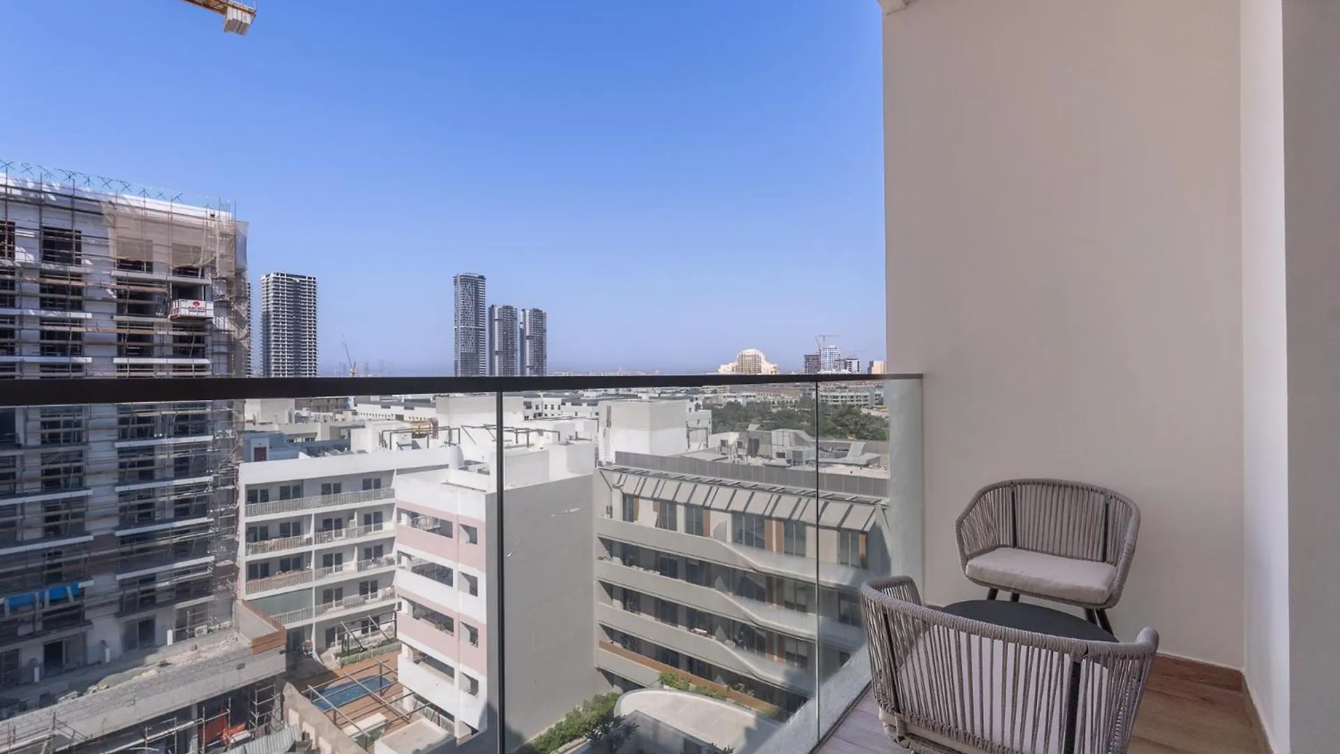 Apartment Peaceful Studio Flat That Sleeps 2 In Jumeirah Village Circle Dubai