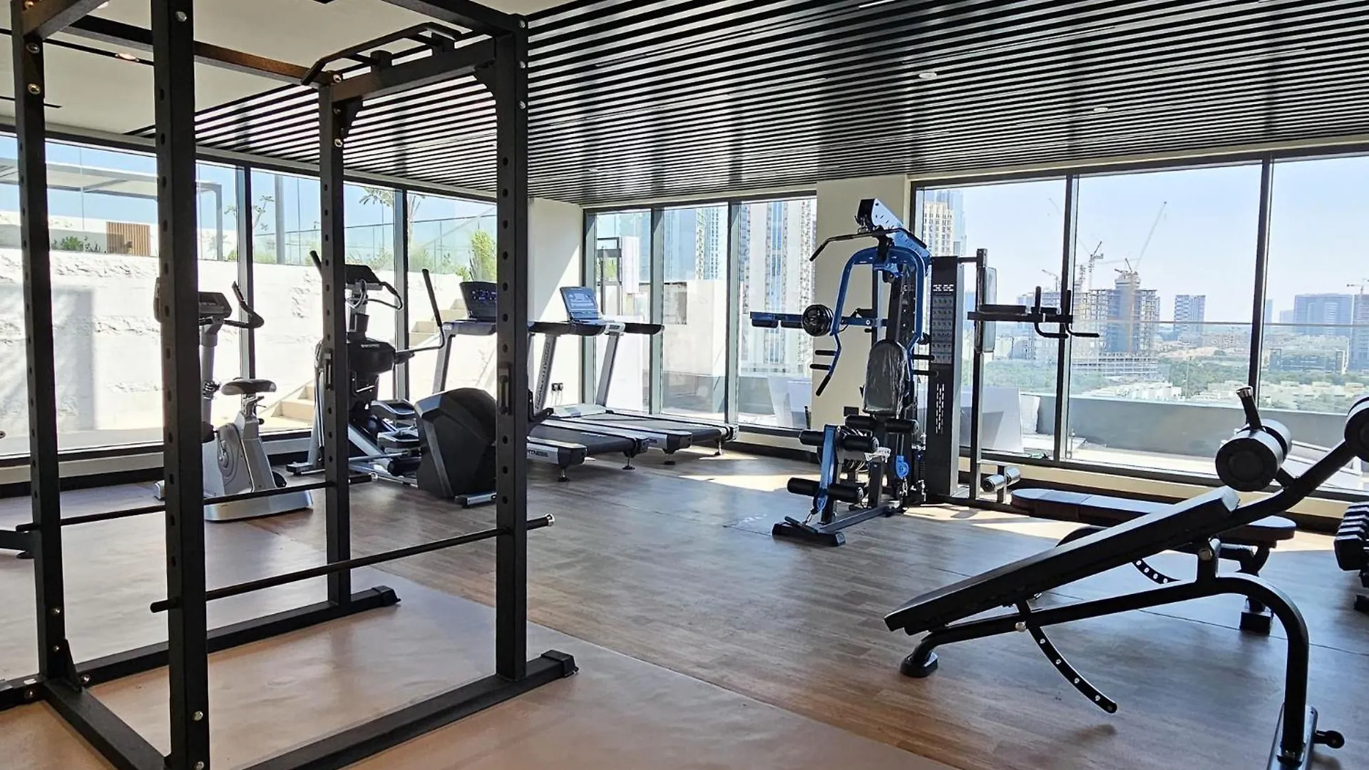 Peaceful Studio Flat That Sleeps 2 In Jumeirah Village Circle Dubai Apartment