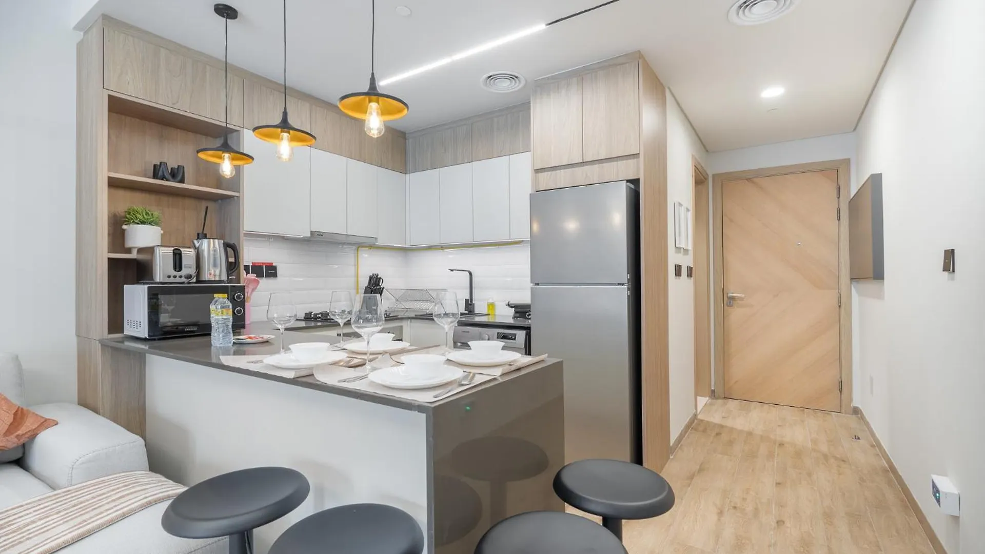 Peaceful Studio Flat That Sleeps 2 In Jumeirah Village Circle Dubai United Arab Emirates